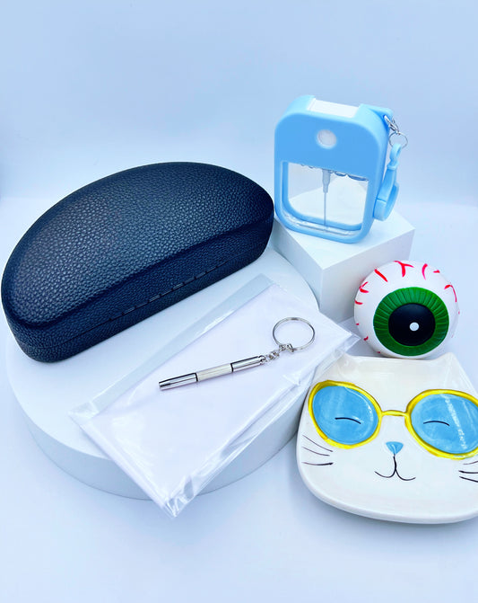 EYEWEAR CARE KIT